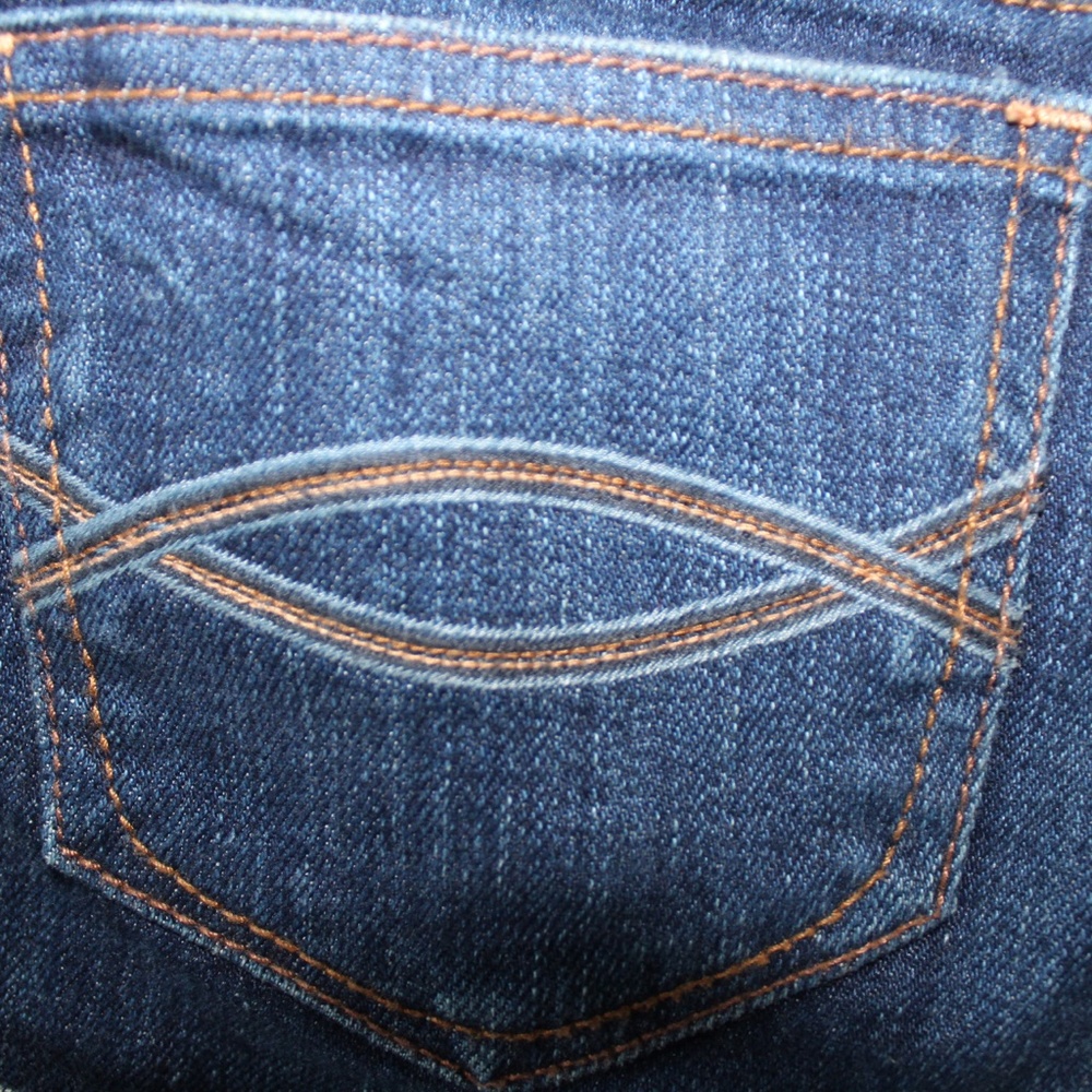 Abercrombie & Fitch jean shorts 25 - Picture 3 of 4